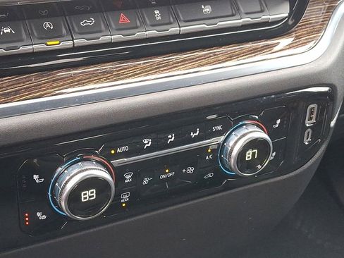 Used 2023 GMC Sierra 1500 Elevation image 35