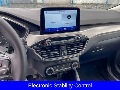 Certified 2022 Ford Escape SE w/ Convenience Package image 10