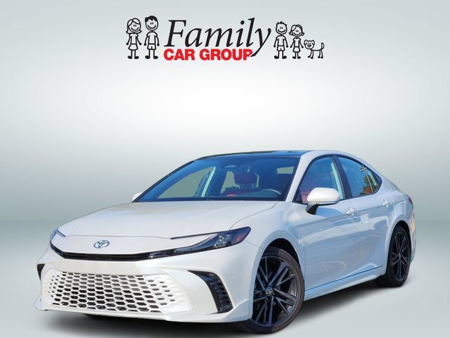 Certified 2025 Toyota Camry XSE FWD image 1
