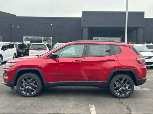 New 2026 Jeep Compass Latitude image 4