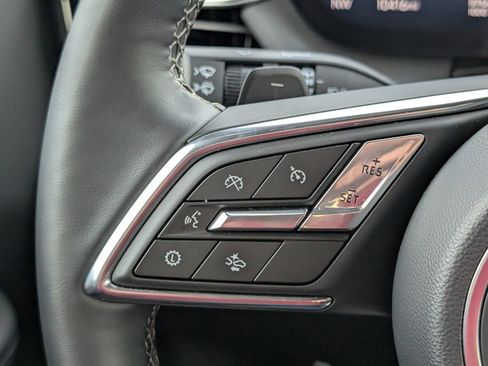 Used 2025 Buick Enclave Preferred image 22