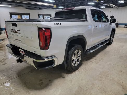 Used 2022 GMC Sierra 1500 SLT w/ Max Trailering Package image 4