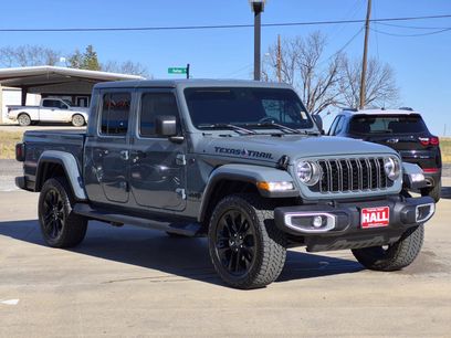 Used 2025 Jeep Gladiator Sport