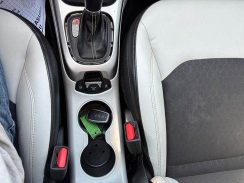 Used 2018 Jeep Compass Latitude image 25