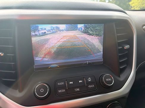 Used 2017 GMC Acadia SLT FWD image 14