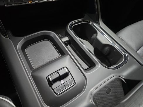 Used 2024 GMC Sierra 2500 AT4X w/ AT4X AEV Edition image 26