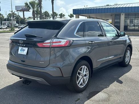 Used 2024 Ford Edge SEL AWD/4WD image 6