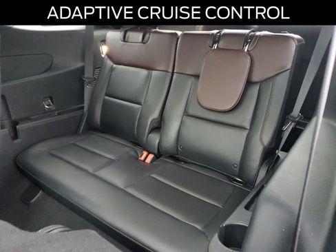 Certified 2021 Ford Explorer Platinum w/ Equipment Group 601A image 9