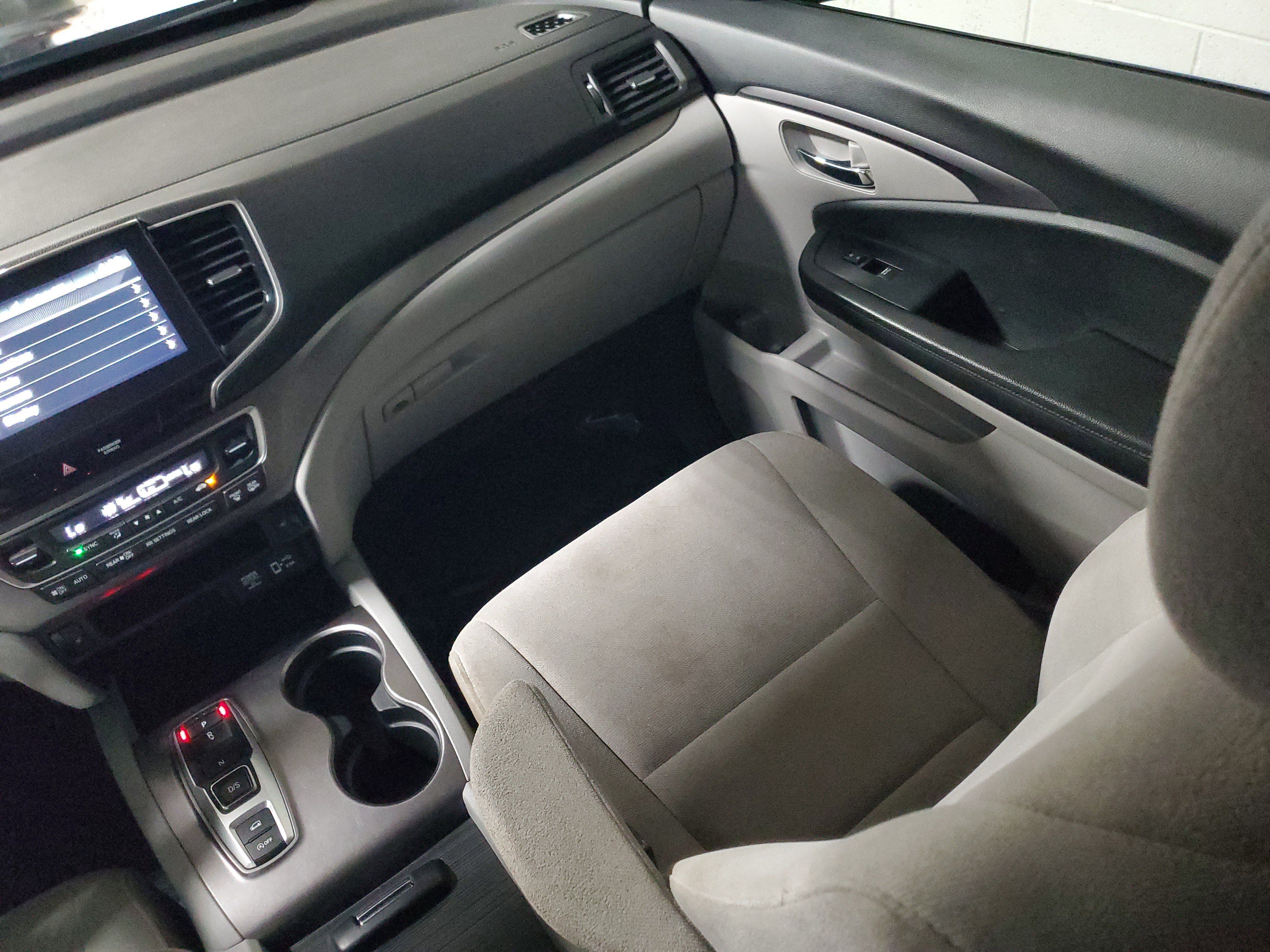 Used 2021 Honda Pilot EX image 15