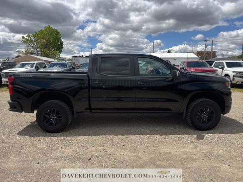 Used 2025 Chevrolet Silverado 1500 LT Trail Boss w/ LT Trail Boss Premium Package AWD/4WD image 46