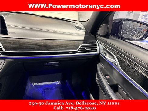 Used 2020 BMW 750i xDrive w/ Executive Package image 28