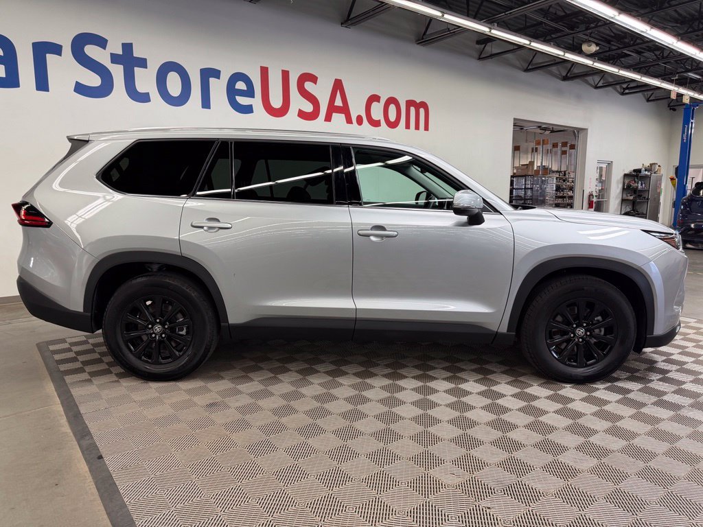 Used 2025 Toyota Grand Highlander AWD image 8