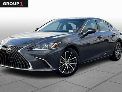 Used 2025 Lexus ES 300h w/ Premium Package