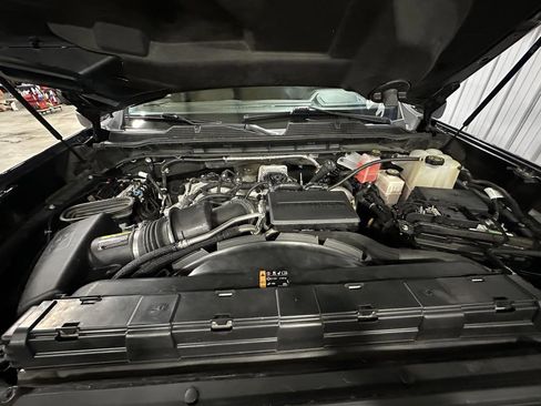 Used 2024 Chevrolet Silverado 2500 LTZ w/ LTZ Convenience Package image 11