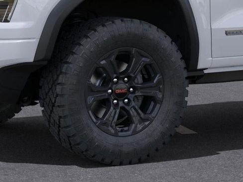 New 2025 GMC Canyon Elevation w/ Convenience Package image 9