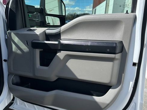 Used 2020 Ford F250 XL w/ Power Equipment Group image 24