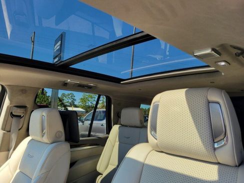 Used 2025 Cadillac Escalade Sport Platinum image 27