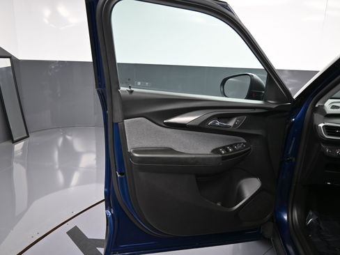 Certified 2023 Chevrolet TrailBlazer LS image 12