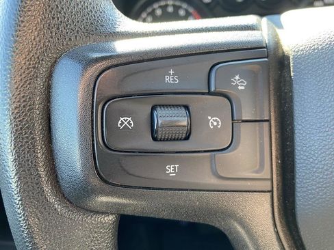 Used 2023 Chevrolet Silverado 1500 Custom image 25