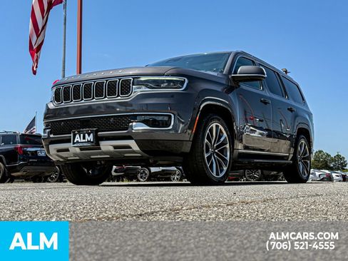Used 2022 Jeep Wagoneer Series II w/ Premium Group I AWD/4WD image 26