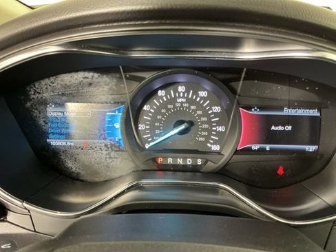 Used 2017 Ford Fusion Titanium AWD/4WD image 18