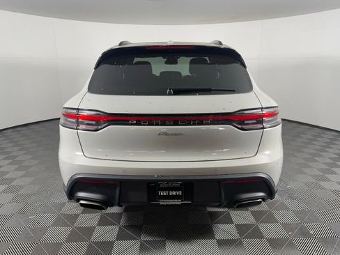 New 2026 Porsche Macan image 6