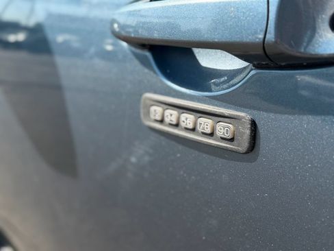 Used 2011 Ford Escape Limited w/ 302A Rapid Spec Order Code AWD/4WD image 9
