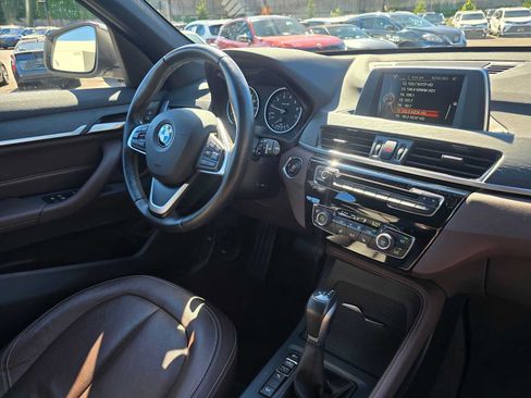 Used 2017 BMW X1 xDrive28i AWD/4WD image 10