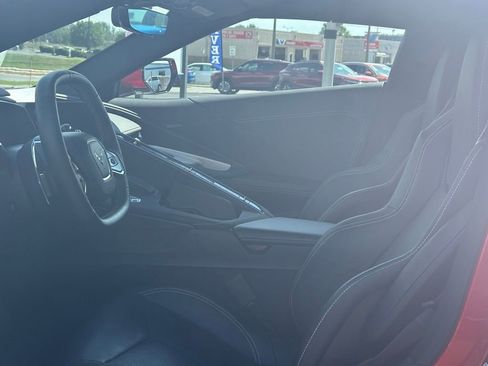 Certified 2022 Chevrolet Corvette Stingray Convertible w/ 1LT RWD image 18