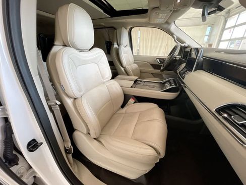 Used 2019 Lincoln Navigator L Reserve AWD/4WD image 26