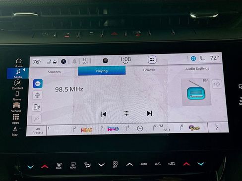 New 2026 Jeep Grand Cherokee Altitude image 13