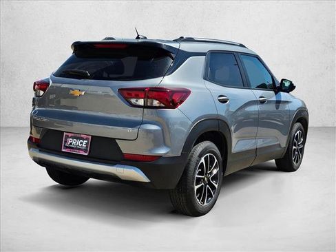 Used 2025 Chevrolet TrailBlazer LT image 5