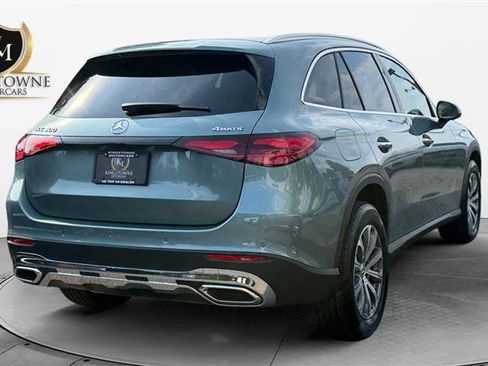 Used 2025 Mercedes-Benz GLC 300 4MATIC image 5