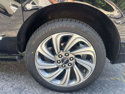 Used 2022 Lincoln Navigator L Reserve AWD/4WD image 11