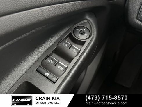 Used 2019 Ford Escape Titanium AWD/4WD image 10