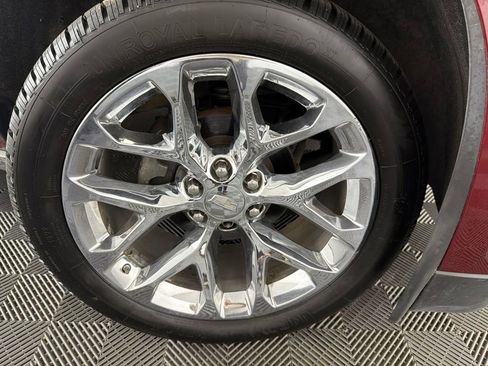 Used 2017 Cadillac Escalade Premium Luxury AWD/4WD image 33