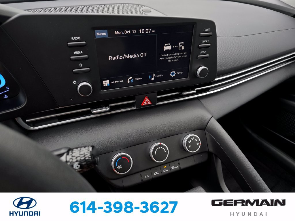 Certified 2026 Hyundai Elantra SE FWD image 24