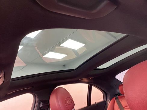 Used 2016 Mercedes-Benz C 300 Sedan image 21