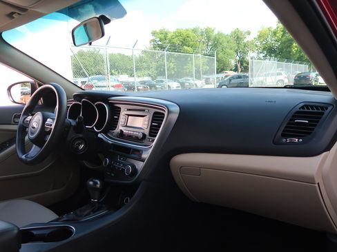 Used 2015 Kia Optima LX FWD image 21