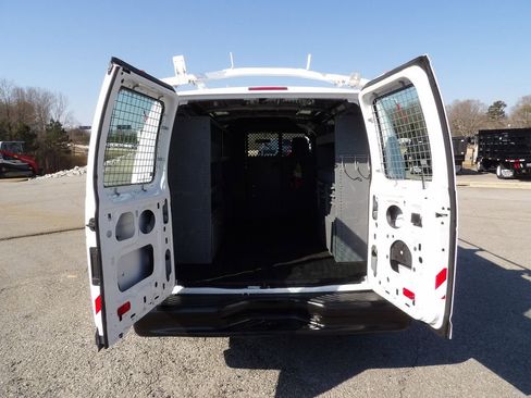 Used 2014 Ford E-150 and Econoline 150 image 35