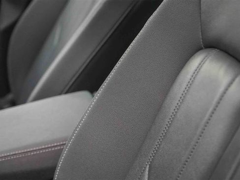 Used 2023 Audi e-tron Premium image 20