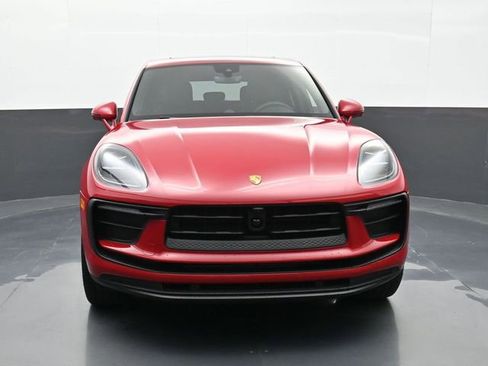 Certified 2025 Porsche Macan AWD/4WD image 22