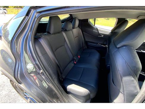 Used 2022 Toyota C-HR Limited FWD image 25