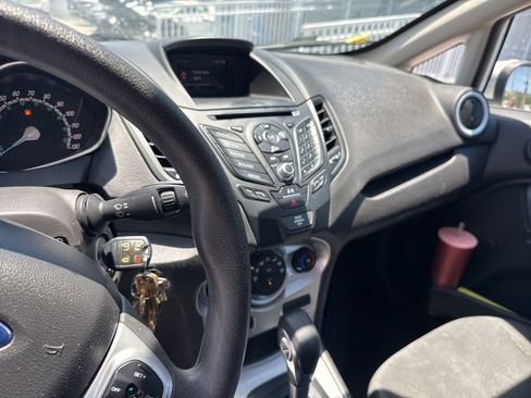 Used 2019 Ford Fiesta SE FWD image 18