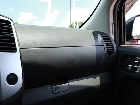 Used 2019 Nissan Frontier Desert Runner RWD image 22