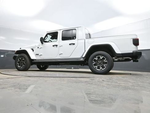 New 2026 Jeep Gladiator Sport image 41