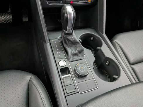 Used 2018 Volkswagen Atlas SE AWD/4WD image 29