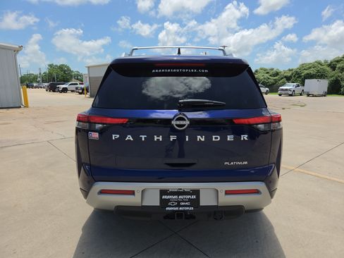 Used 2024 Nissan Pathfinder Platinum w/ Cargo Package FWD image 6