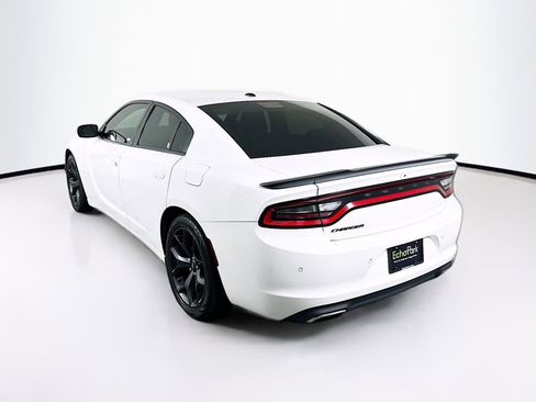 Used 2020 Dodge Charger SXT w/ Blacktop Package RWD image 5
