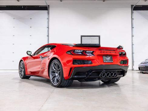 Used 2023 Chevrolet Corvette Z06 image 6